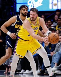 开云体育平台-湖人一策略出奇制胜，全明星票王怒拿三双，赛后正式表态